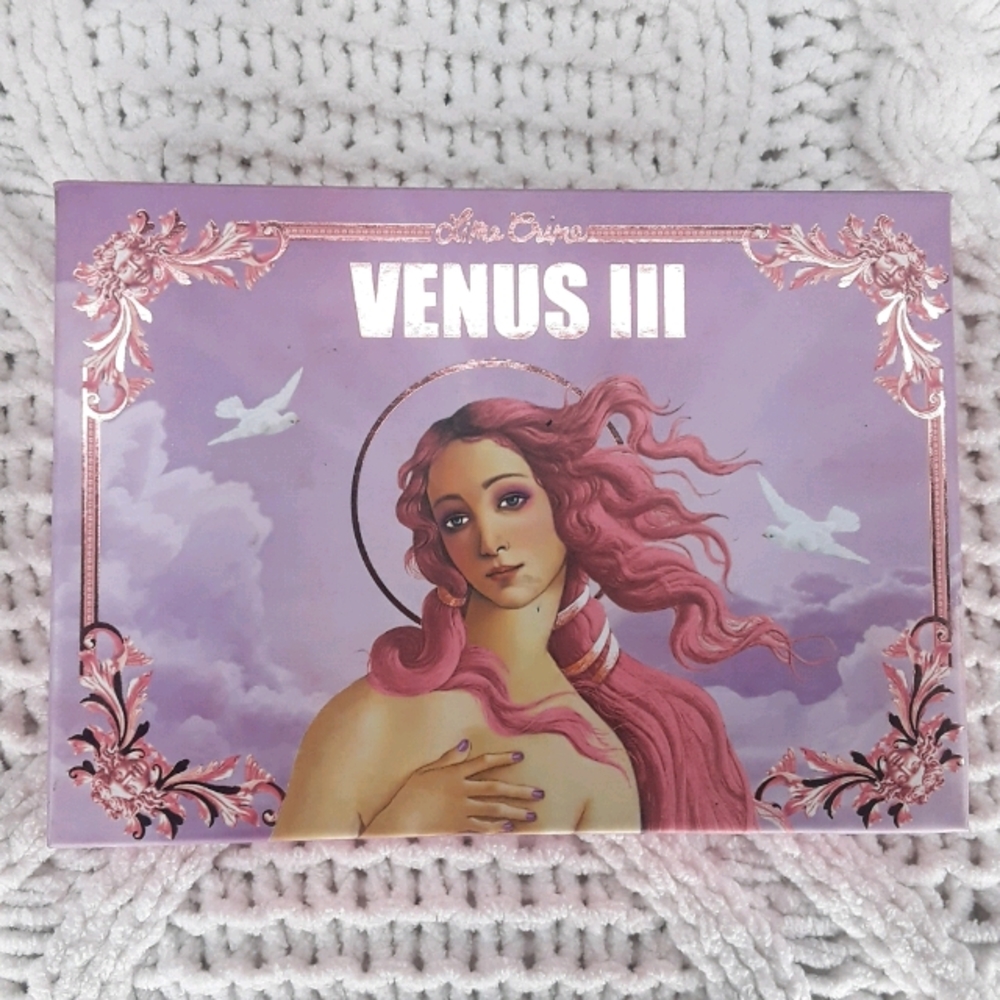 Lime Crime Venus lll eyeshadow pallet